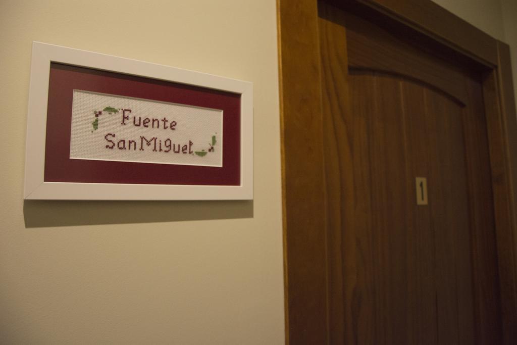 Casa Rural Fuente El Boticario 阿尔迪努瓦德拉夫拉 外观 照片